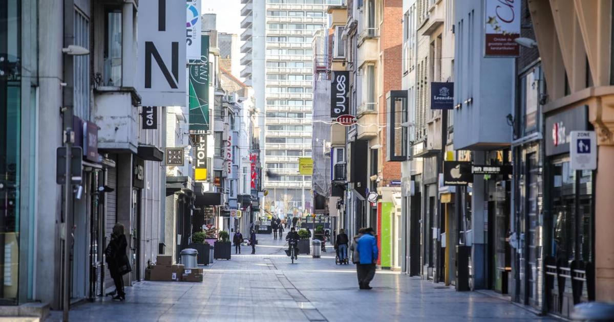2 Slaapkamer Appartement Op De Zeedijk Van Oostende. Exteriör bild