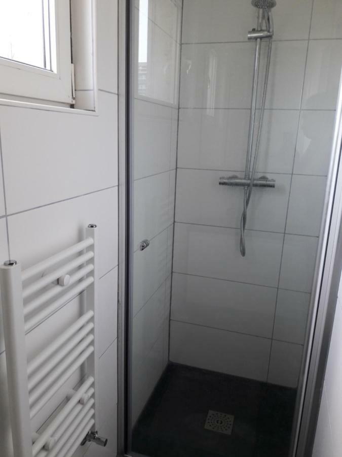 2 Slaapkamer Appartement Op De Zeedijk Van Oostende. Exteriör bild